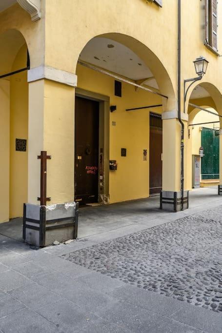 Апартаменты Ab Plus - Via Del Carro 11 Болонья Экстерьер фото